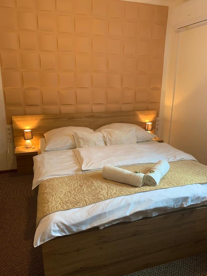 Dorottya Vendeghaz Hotel มิชโคลซ์ ภายนอก รูปภาพ